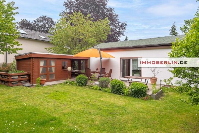 IMMOBERLIN.DE - Wunderbarer Bungalow mit Südgarten & Garage